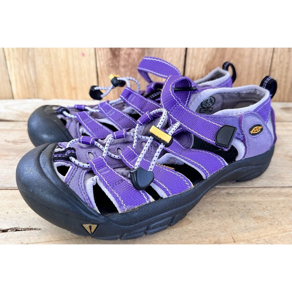 KEEN Waterproof Kid’s Sandals Shoes Purple Water Outdoor Hiking Size 4